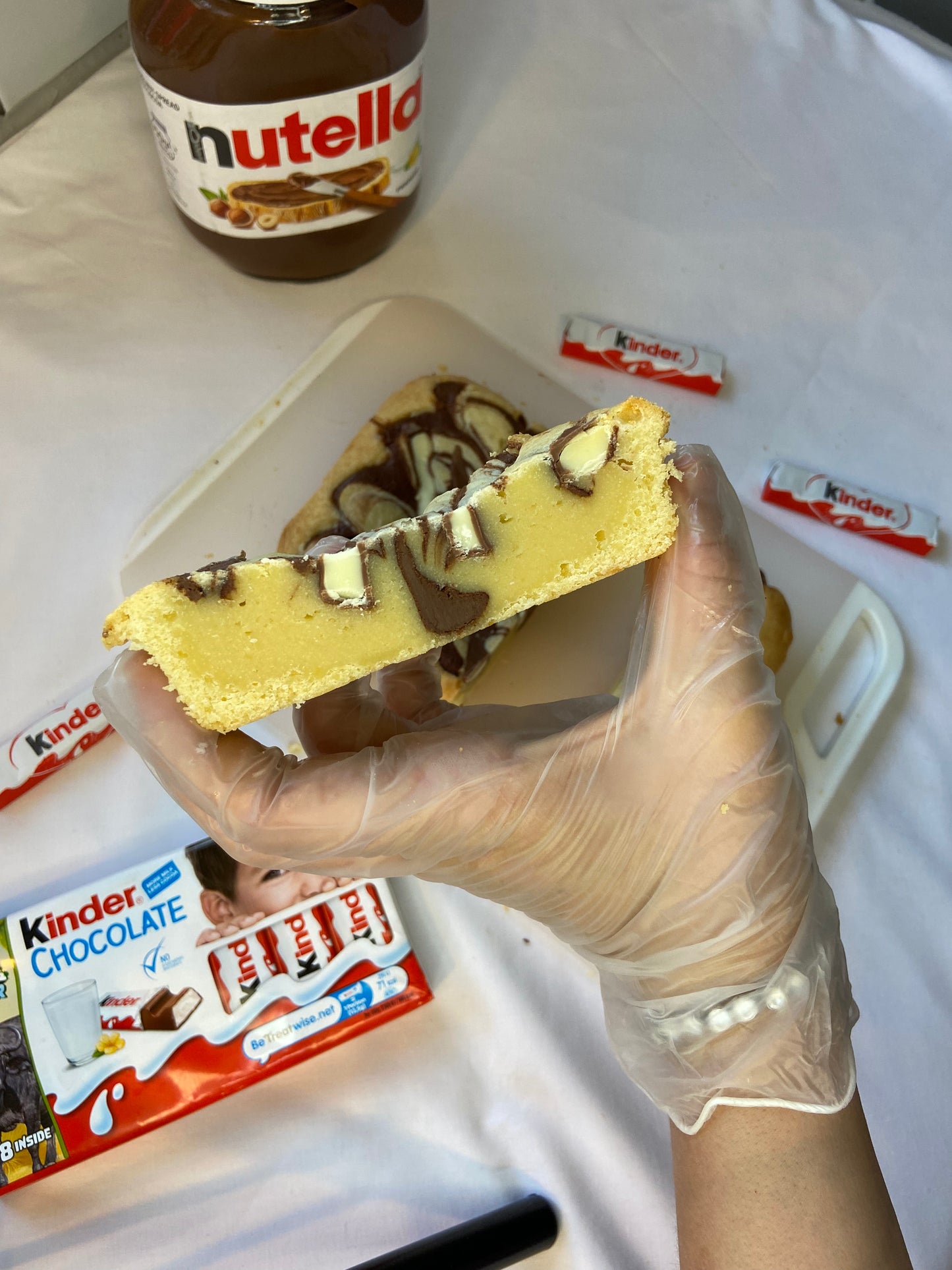 Kinder & Nutella Blondie Tray